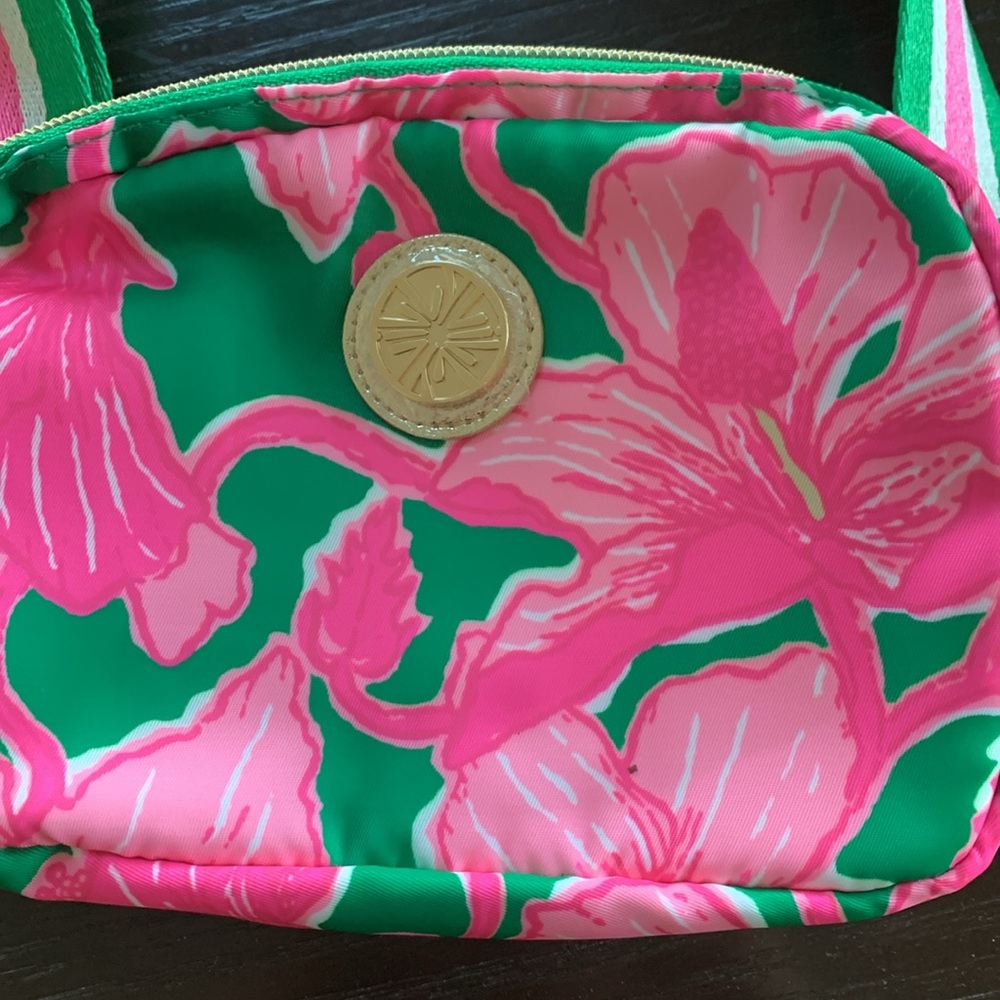 🌸Lilly Pulitzer🌸 Belt Bag - Picture 2 of 4